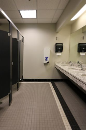 BELFORT I: 7751 Belfort Pkwy, Jacksonville, FL 32256
